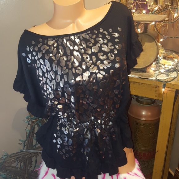 2B Bebe Sweaters - Bebe animal print light weight sweater XS NWT